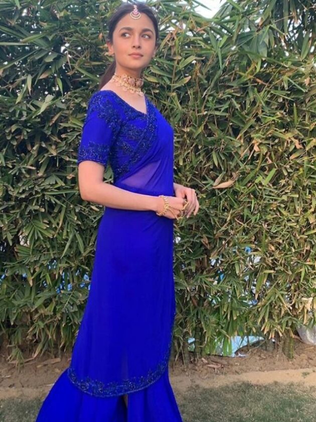 Alia bhatt in blue gown best sale