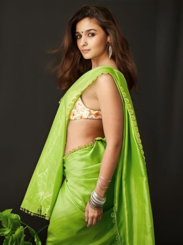 Alia’s Parrot Green Saree Look