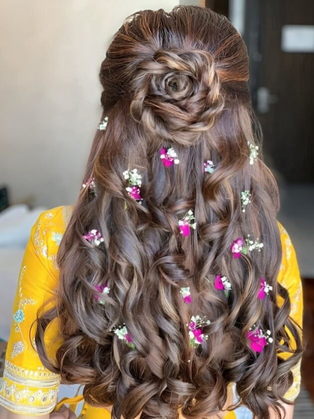 Rose bun with open curves for wedding