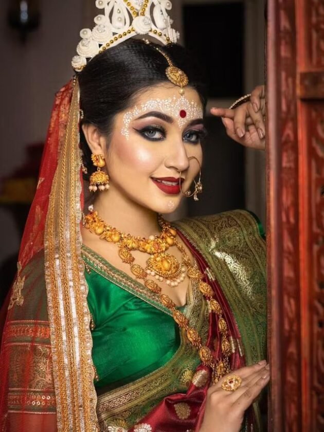 Red and Green Wedding Banarasi Saree Bridal Look