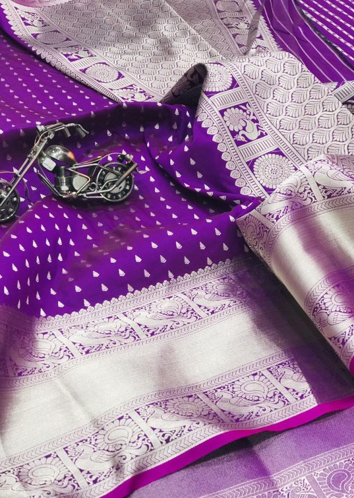 Buy Raspberry Purple Banarasi Saree online-Karagiri