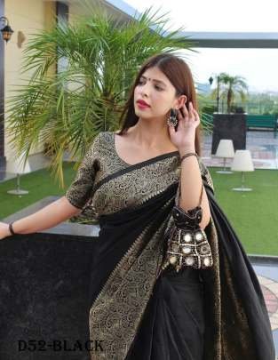 Comfortable Banarasi Silk Black Saree for Weddings