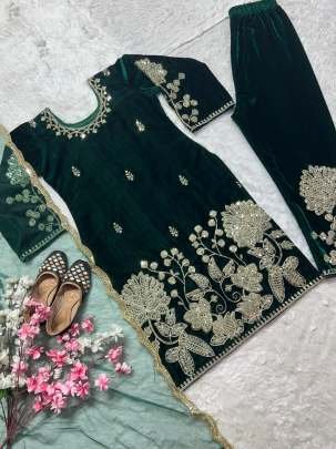Designer Wear Heavy Viscose Velvet Suit
