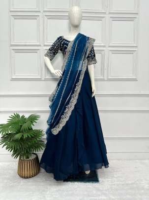 divyanka tripathi Wear Fantastic Navy Blue Color Embroidery Work Lehenga Saree