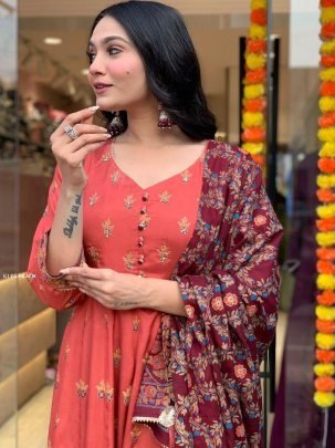 Elegant Peach Anarkali Set With Maroon Dupatta