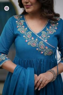 Embroidered Ocean Blue Parampara Kurti Pant Set With Dupatta
