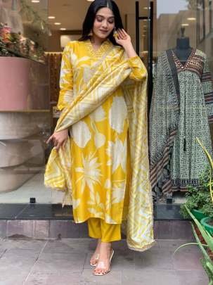 Fancy Flower Printed Kurtis Pant Set With Dupatta With Neck Work