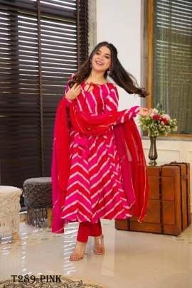 Luxurious Style Pink Muslin Leheriya Suit