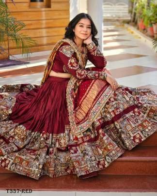 Navratri Special Red Muslin Cotton Lahenga Choli