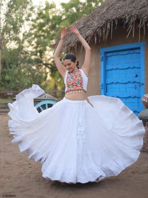 New Rayon White Ready Made Navratri Lehenga Blouse Koti Set