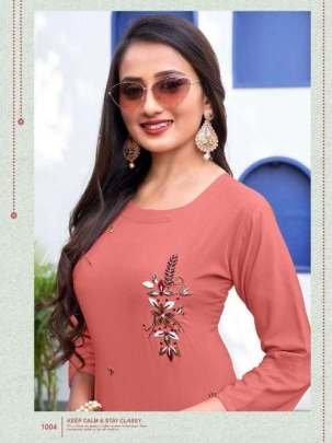 Selesta Kashis Embroidery Work Premium Crep Kurti Pant