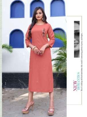 Selesta Kashis Embroidery Work Premium Crep Kurti Pant