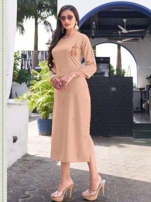 Selesta Kashis Embroidery Work Premium Crep Kurti Pant