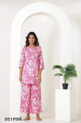 Trendy Western Pink And White Cotton Printed Co ord Set